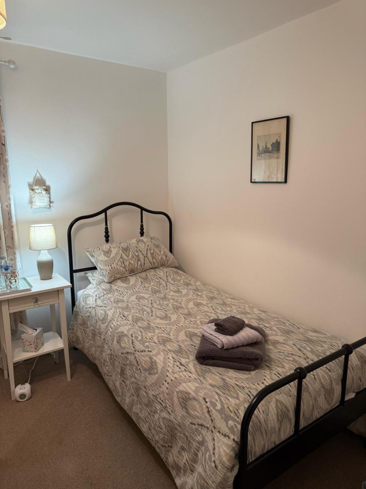 Single Room With Beautiful Garden إدنبرة المظهر الخارجي الصورة