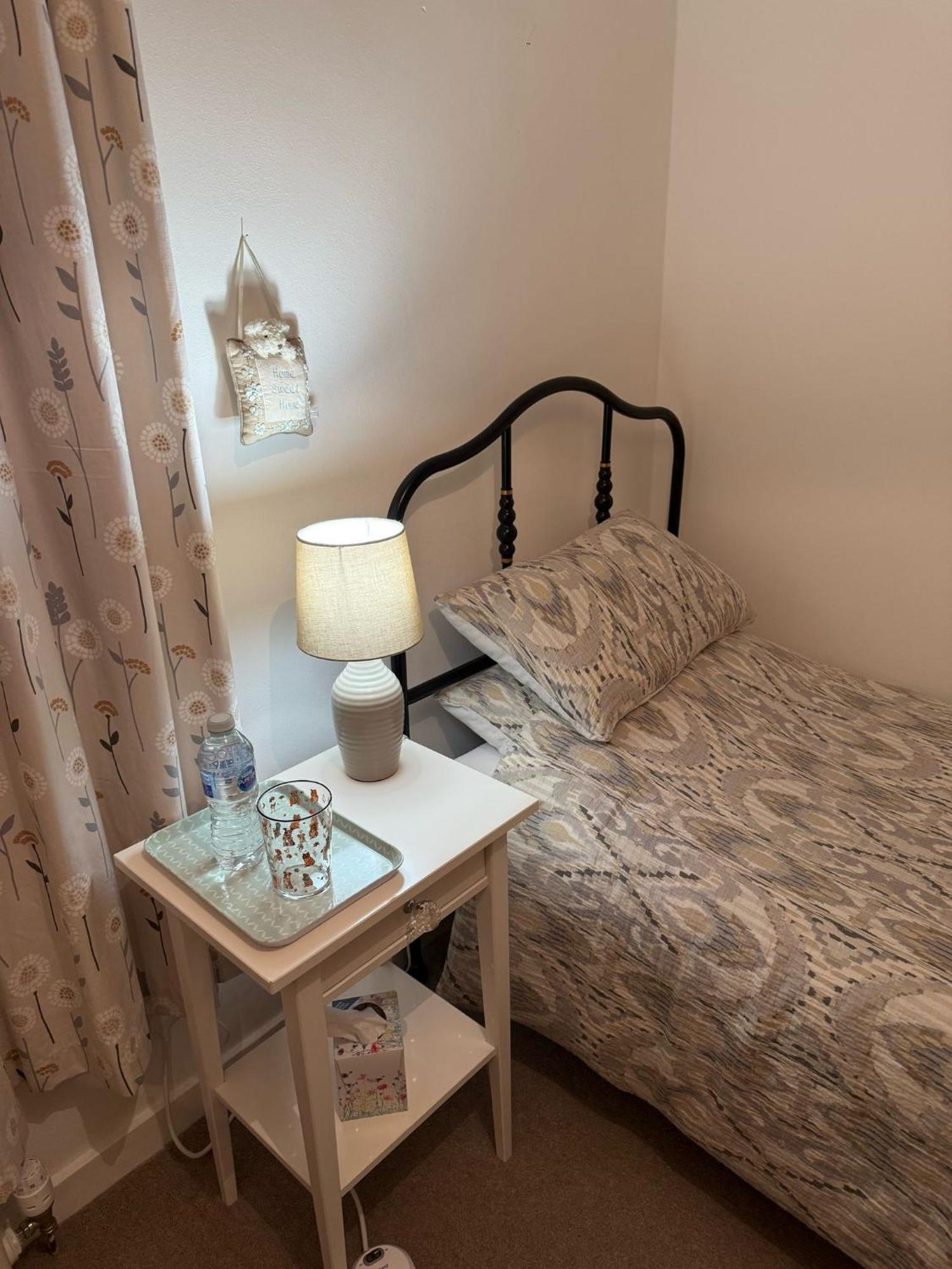Single Room With Beautiful Garden إدنبرة المظهر الخارجي الصورة